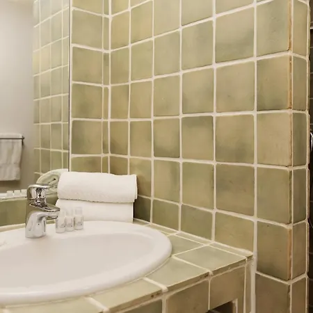 فندق Coq كوغولين