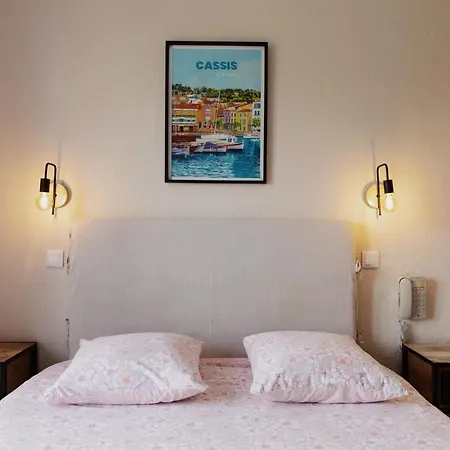 Coq Hotel