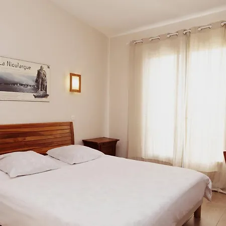 Coq Hotel