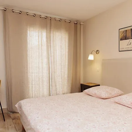 Coq Hotel