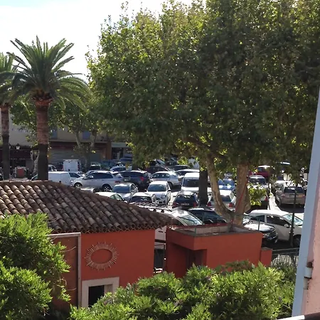 Coq Hotel