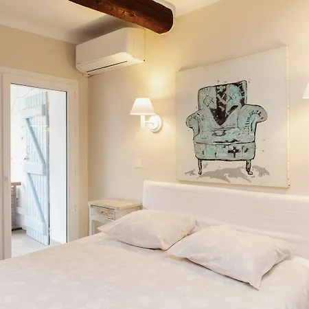 Coq Hotel 3*