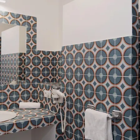 Coq Hotel 3*
